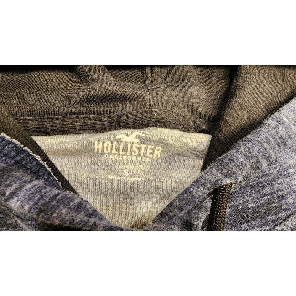 Mens Hollister Blue Long Sleeve Shirt with Black Tape Graphic Sleeve -Size Small - Picture 4 of 4